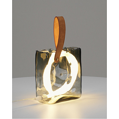 Интерьерная настольная лампа Bag V11675-TL