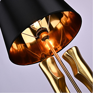 Интерьерная настольная лампа Chori01