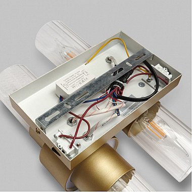 Настенный светильник MD.23472-4-W-SGD