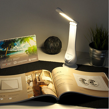 Офисная настольная лампа Orbit Orbit белый (TL90420)