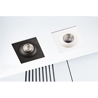 Точечный светильник IT08-8032 black 4000K