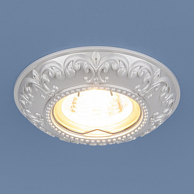 Точечный светильник 7009 MR16 WH белый