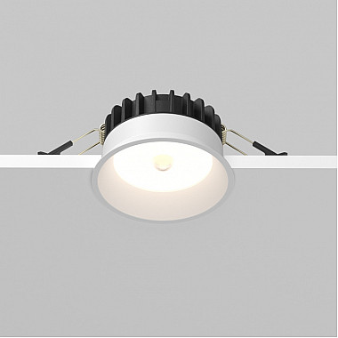 Точечный светильник Okno DL055-8W4K-SEN-W