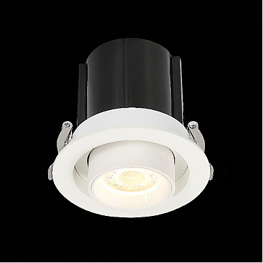 Точечный светильник ST702.138.12