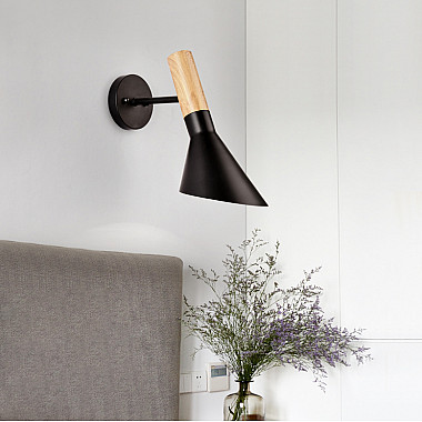 Бра AJ Wall by Arne Jacobsen for Louis Poulsen Черный