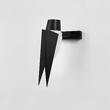 Настенный светильник STRIZH