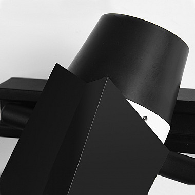 Настенный светильник STRIZH