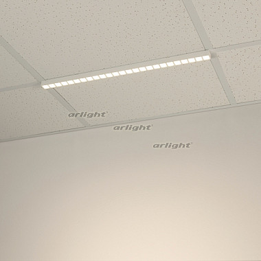 Потолочный светильник STARLINE 031571